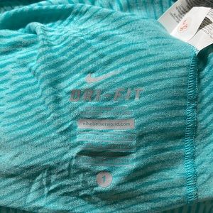 Nike dry fit neck wrap scarf